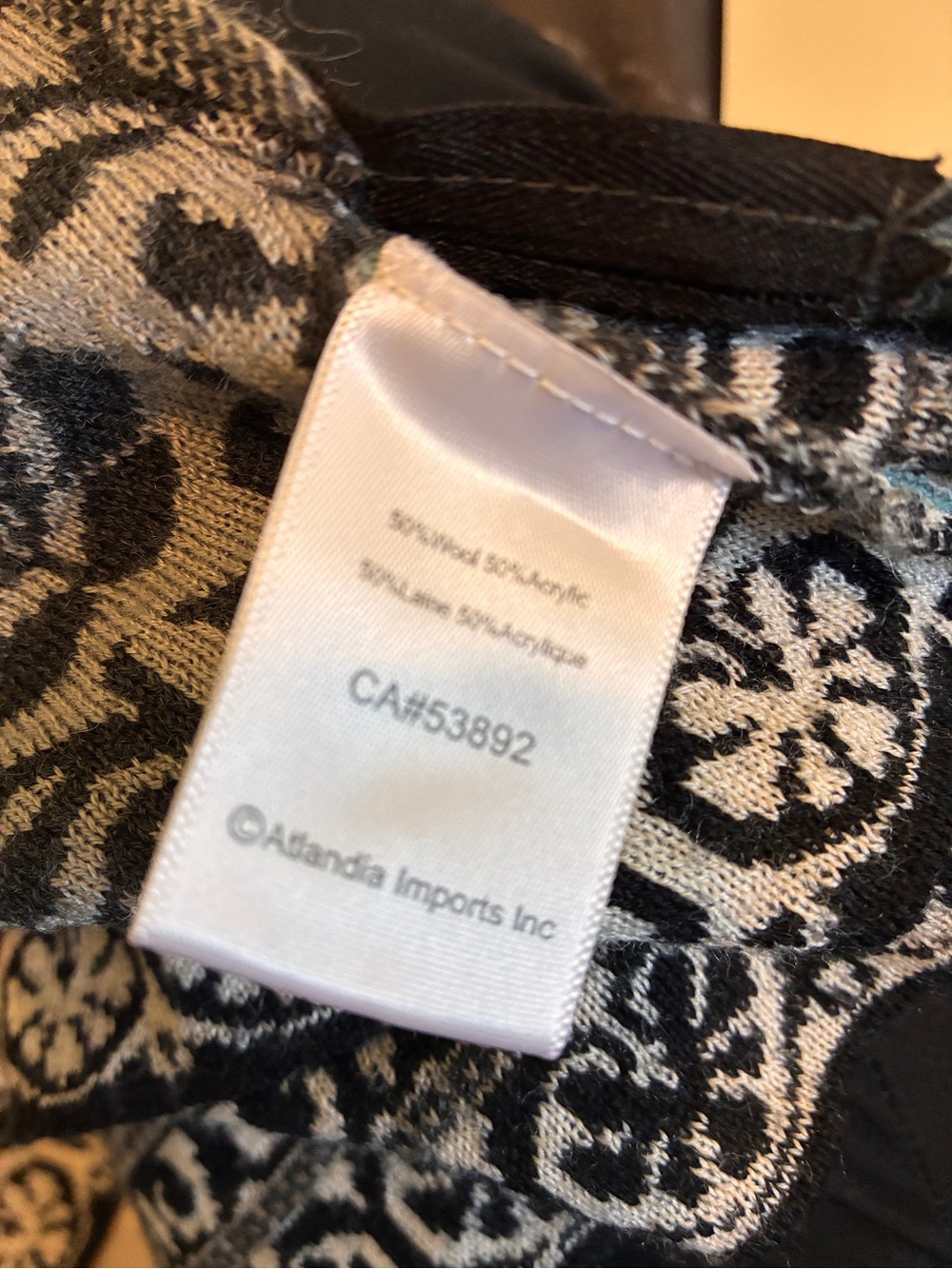 Icelandic Design Striped Pattern Zip-Up Cardigan Sweater in blue and gray - Picture 5 of 6